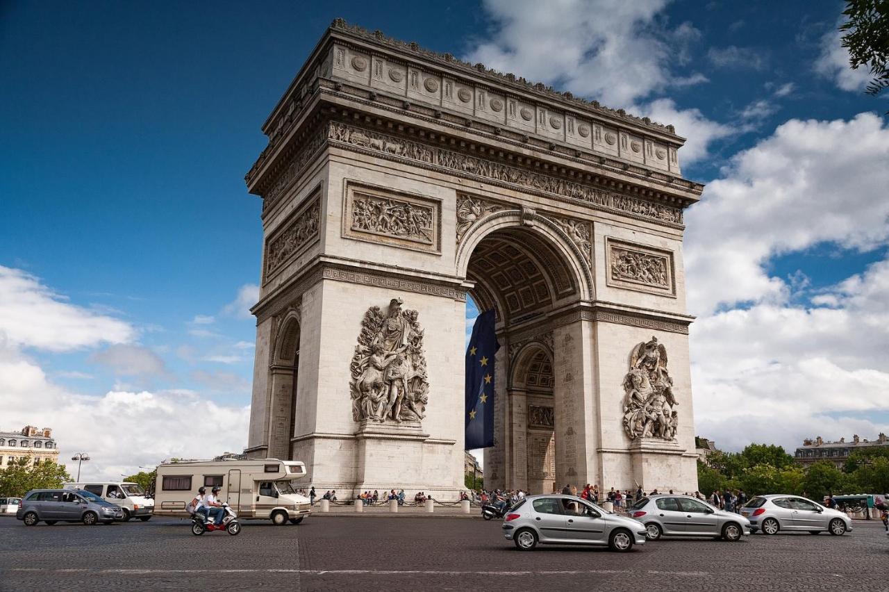 Arc De Triomphe - Foch Palace Appartement Parijs